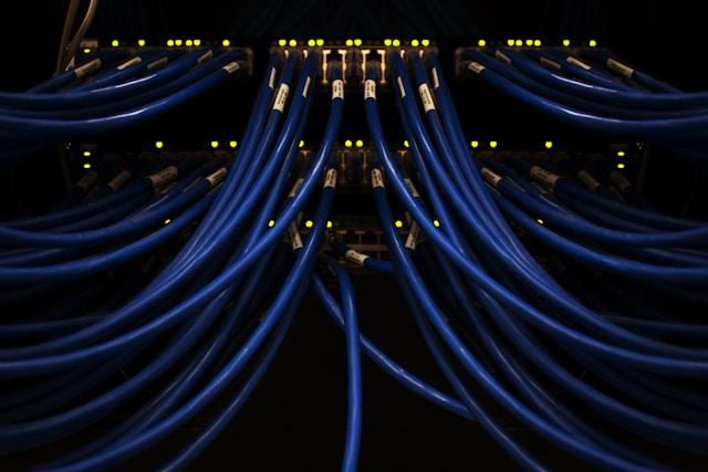 Jenis-jenis Hosting: Shared, VPS, Cloud, Dedicated – Mana yang Tepat untuk Anda?