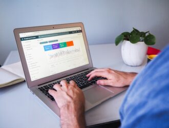Antahost-Pasang Iklan Website: Cara Efektif Menaikan Trafik & Penjualan