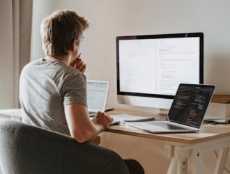 Antahost-Tren Full Stack Development Terkini: Kunci Developer Serba Bisa